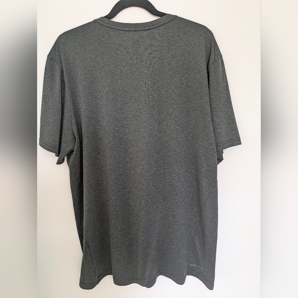 Nike Men's Dri Fit Active Short Sleeve T-shirt Size XL Color Gray - Picture 5 of 5